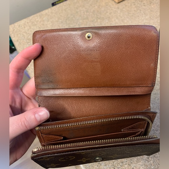 LOUIS VUITTON MONOGRAM PORTE MONNAIE WALLET - Picture 5 of 9